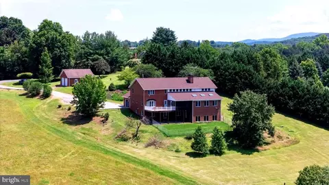 360 Lazy River East Rd, Luray, VA 22835