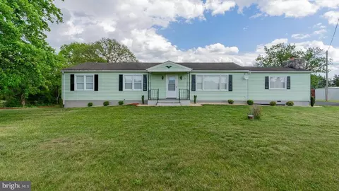 909 Mill Creek Rd, Luray, VA 22835