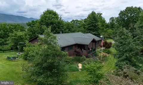 333 Beylors Ferry Rd, Rileyville, VA 22650