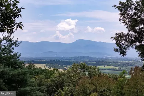 165 Cross Creek Rd, Luray, VA 22835