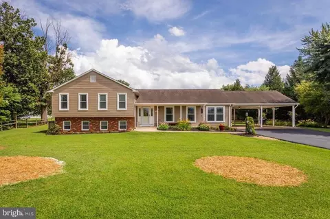 26 Antioch Rd, Luray, VA 22835