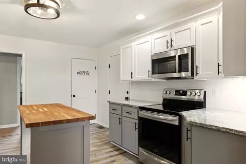413 Aylor Grubbs Ave, Stanley, VA 22851 photo 9