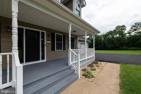 413 Aylor Grubbs Ave, Stanley, VA 22851 photo 3