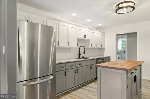 413 Aylor Grubbs Ave, Stanley, VA 22851 photo 8