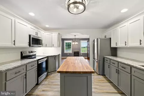 413 Aylor Grubbs Ave, Stanley, VA 22851 photo 7