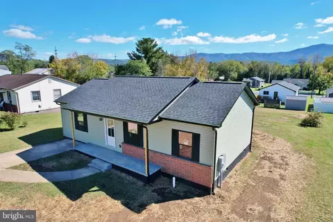 511 Fifth St, Luray, VA 22835 photo 3
