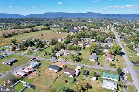 511 Fifth St, Luray, VA 22835 photo 46