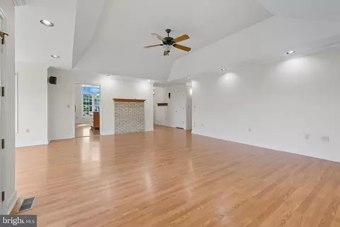 4 Constitution Ave, Luray, VA 22835 photo 7