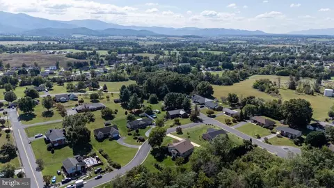 4 Constitution Ave, Luray, VA 22835 photo 65