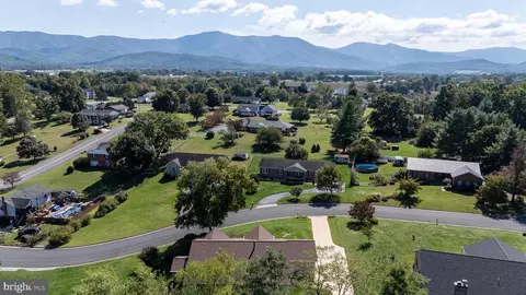 4 Constitution Ave, Luray, VA 22835 photo 59
