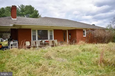 196 Good Mill Rd, Rileyville, VA 22650