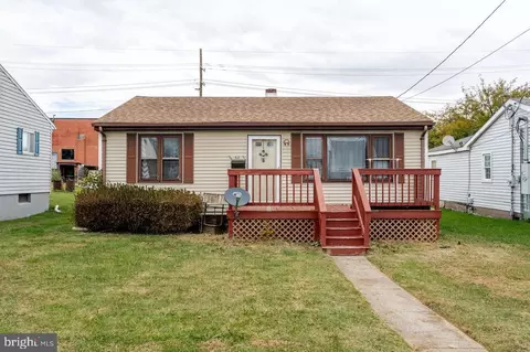 68 Willow St, Luray, VA 22835