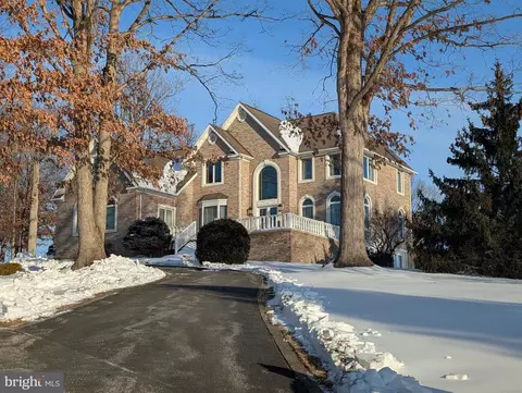 50 Cottage Dr, Luray, VA 22835