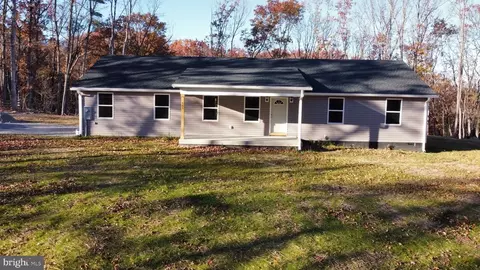 405 N View Dr N, Stanley, VA 22851