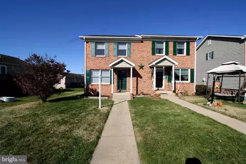 216 Fourth St, Luray, VA 22835