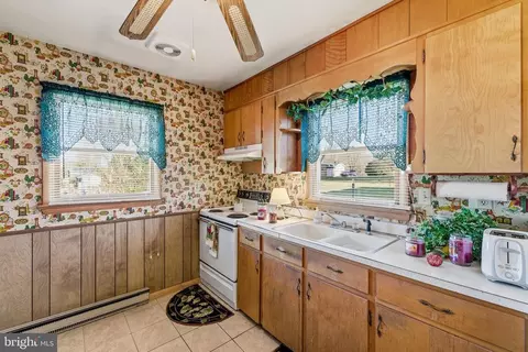 115 Sunset Dr, Stanley, VA 22851 photo 4