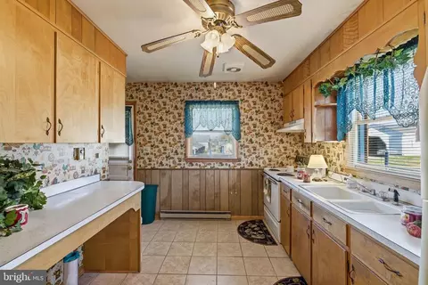115 Sunset Dr, Stanley, VA 22851 photo 3