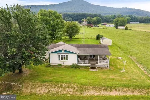 481 Eldon Yates Dr, Stanley, VA 22851