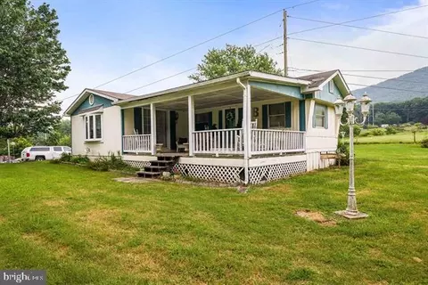 481 Eldon Yates Dr, Stanley, VA 22851 photo 6