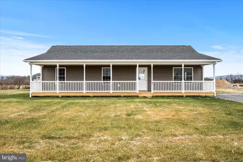 182 Reservoir Ave, Luray, VA 22835
