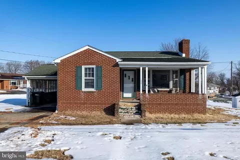 296 W Main St W, Stanley, VA 22851