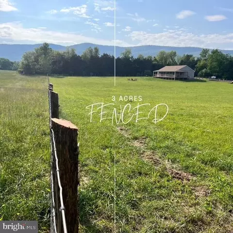 1195 Mountain View Dr, Rileyville, VA 22650