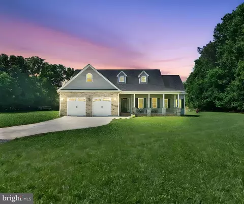 1835 Mill Creek Xrds, Luray, VA 22835