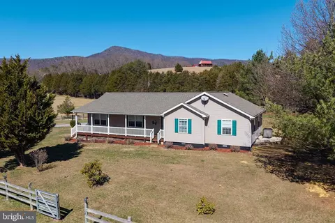 2301 S Page Valley Rd S, Luray, VA 22835