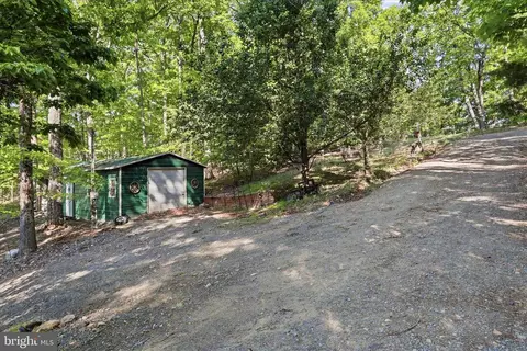 Park View Lane, Shenandoah, VA 22849