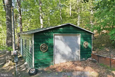 Park View Lane, Shenandoah, VA 22849