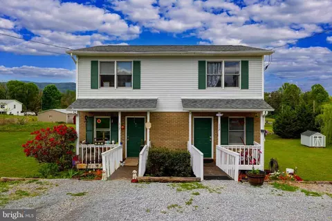 117 Warren Ave, Shenandoah, VA 22849