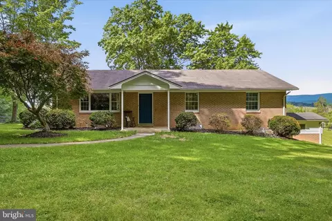 338 Springfield Estates Dr, Rileyville, VA 22650