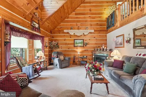 938 Lake Arrowhead Rd, Luray, VA 22835