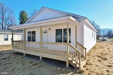 240 Deford Ave, Stanley, VA 22851
