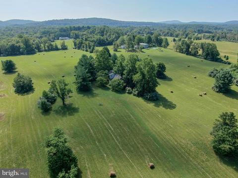 263 Tiger Valley Rd, Washington, VA 22747 photo 2