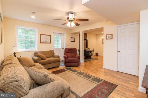98 Richmond Rd, Castleton, VA 22716 photo 21