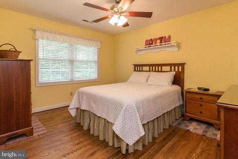 98 Richmond Rd, Castleton, VA 22716 photo 17