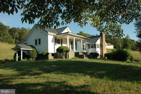 444 Scrabble Rd, Castleton, VA 22716 photo 2