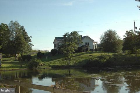 444 Scrabble Rd, Castleton, VA 22716 photo 3