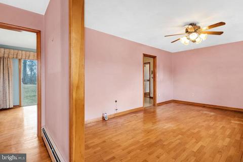 436 Castleton View Rd, Castleton, VA 22716 photo 17