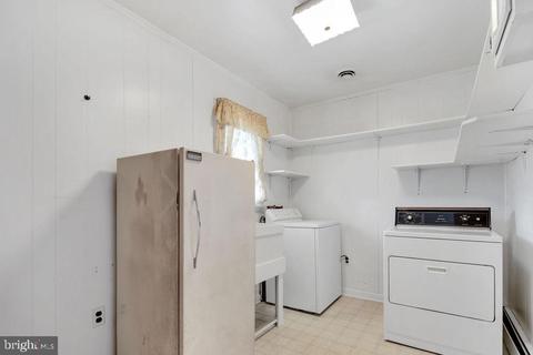 436 Castleton View Rd, Castleton, VA 22716 photo 13