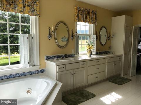 37 Ladybrook Ln, Washington, VA photo 29