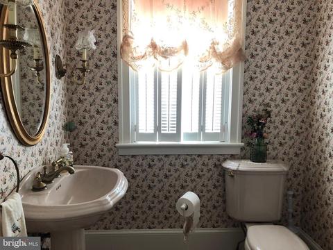 37 Ladybrook Ln, Washington, VA photo 30
