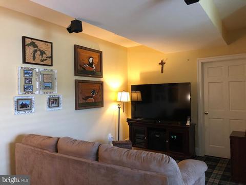 37 Ladybrook Ln, Washington, VA photo 40