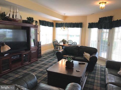37 Ladybrook Ln, Washington, VA photo 42