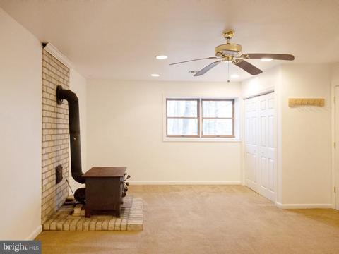 95 Castle Mountain Rd, Castleton, VA 22716 photo 11