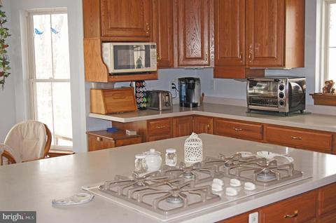 794 Turkey Ridge Rd, Castleton, VA 22716 photo 10