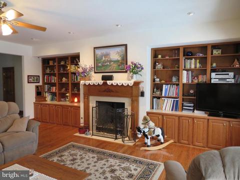 794 Turkey Ridge Rd, Castleton, VA 22716 photo 4