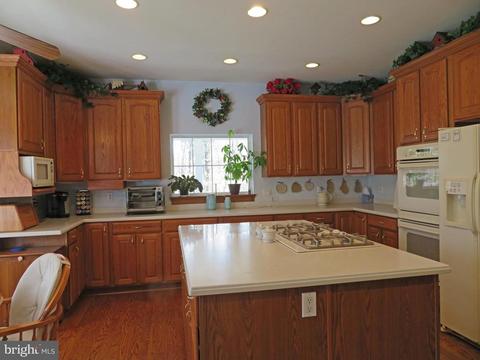 794 Turkey Ridge Rd, Castleton, VA 22716 photo 7