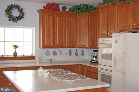 794 Turkey Ridge Rd, Castleton, VA 22716 photo 9